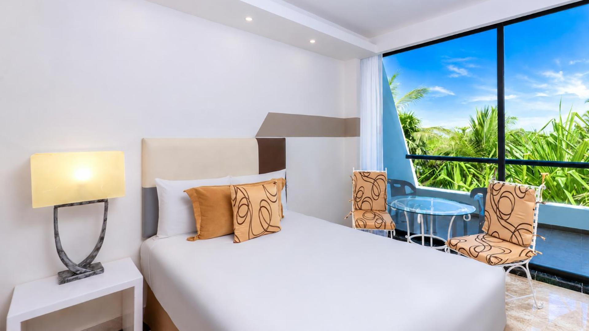 Grand Standard Room