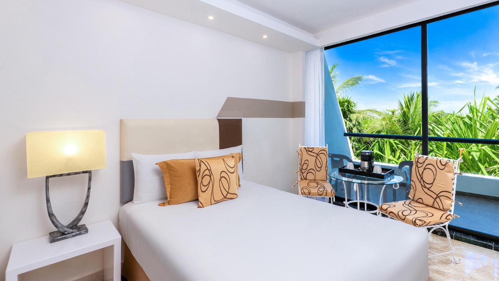 Grand Standard Room